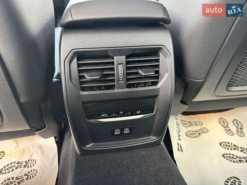 Купе BMW i4 2023 в Львові
