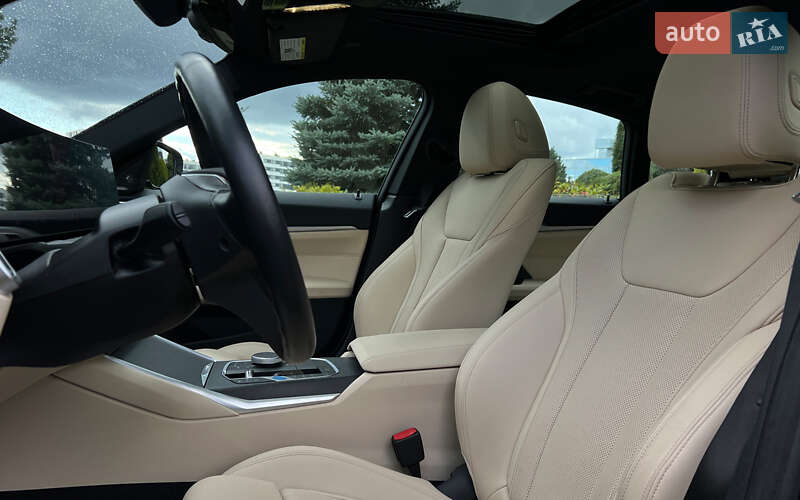 Купе BMW i4 2023 в Львове