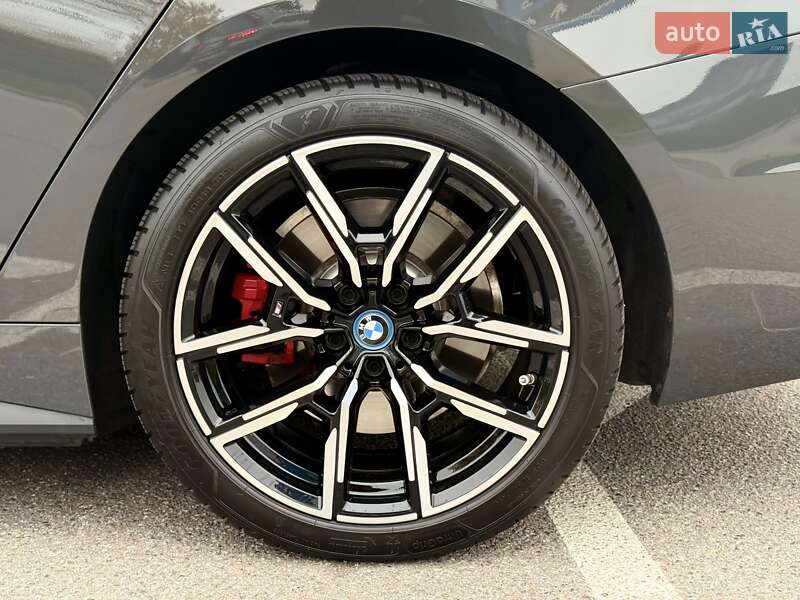 Купе BMW i4 2022 в Киеве
