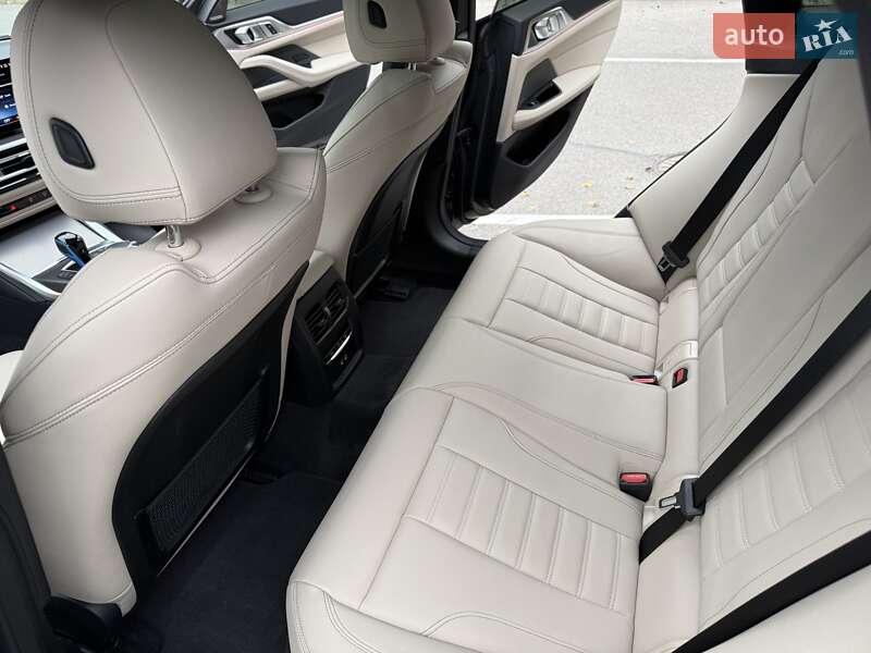 Купе BMW i4 2022 в Киеве