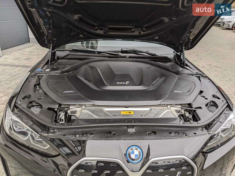 Купе BMW i4 2023 в Ужгороде