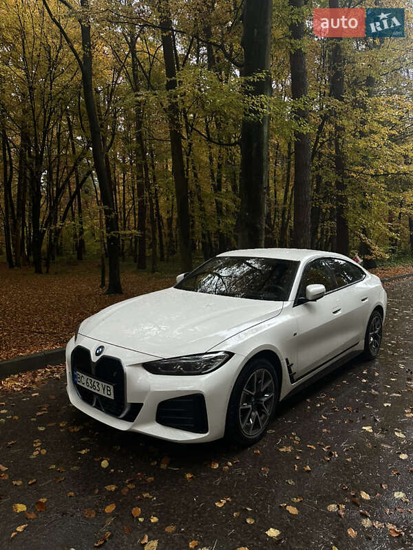 Купе BMW i4 2024 в Львове