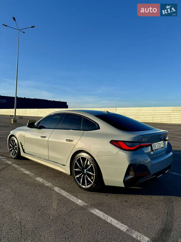 Купе BMW i4 2022 в Львове