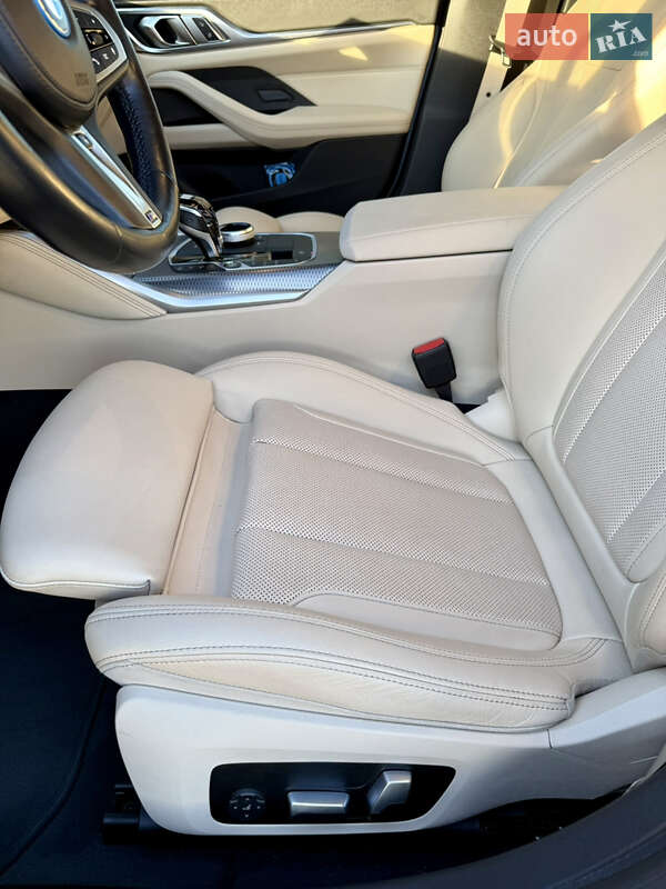 Купе BMW i4 2022 в Львове
