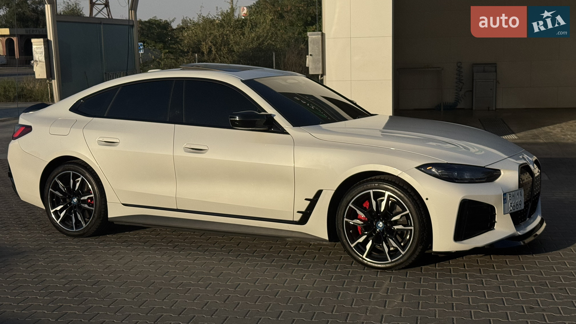 2022 BMW i4 - мініатюра 2