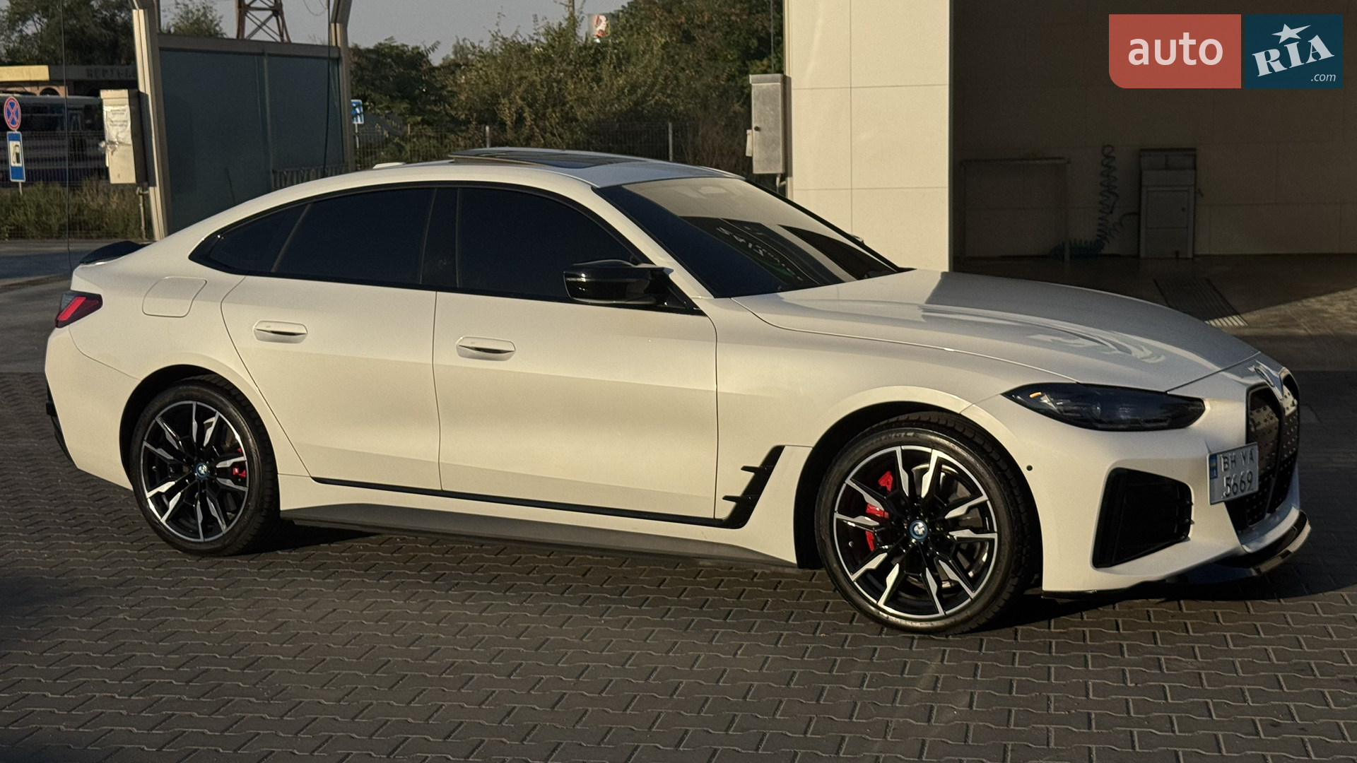 2022 BMW i4 - мініатюра 4