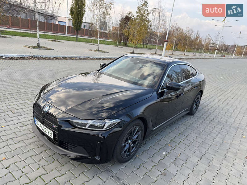 Купе BMW i4 2024 в Измаиле