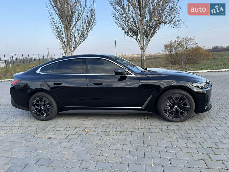 Купе BMW i4 2024 в Измаиле