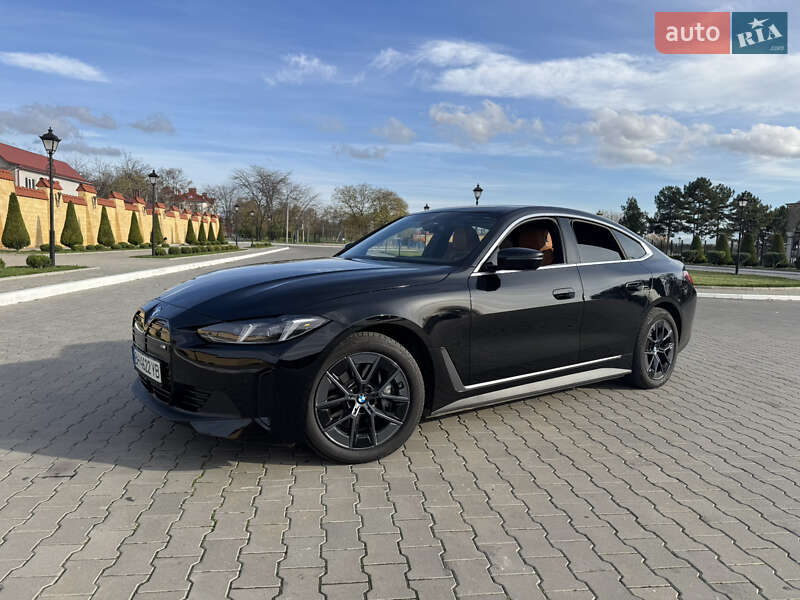 Купе BMW i4 2024 в Измаиле