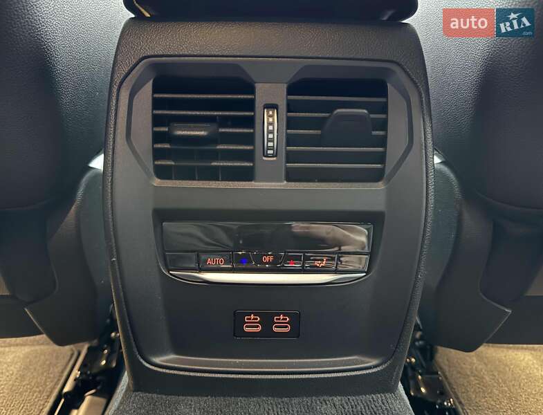 Купе BMW i4 2022 в Львове