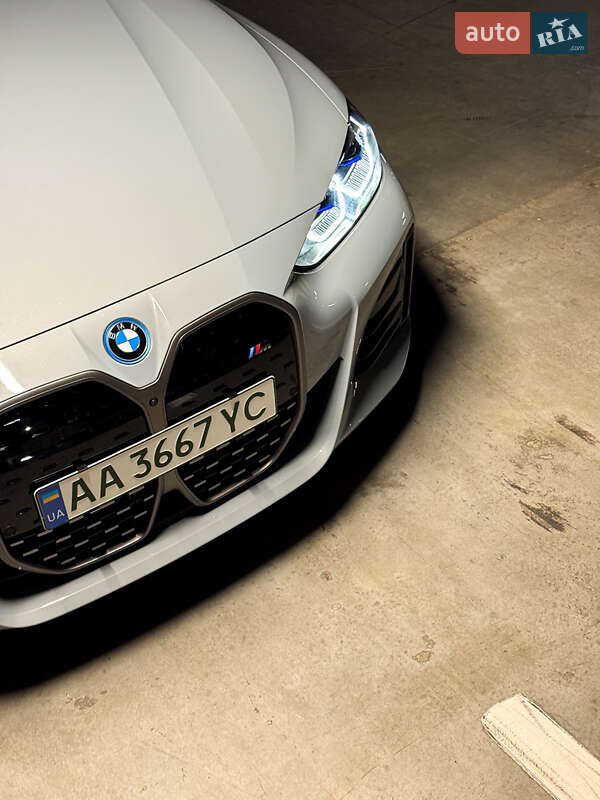 Купе BMW i4 2023 в Киеве фото 13 Купе BMW i4 2023 в Киеве