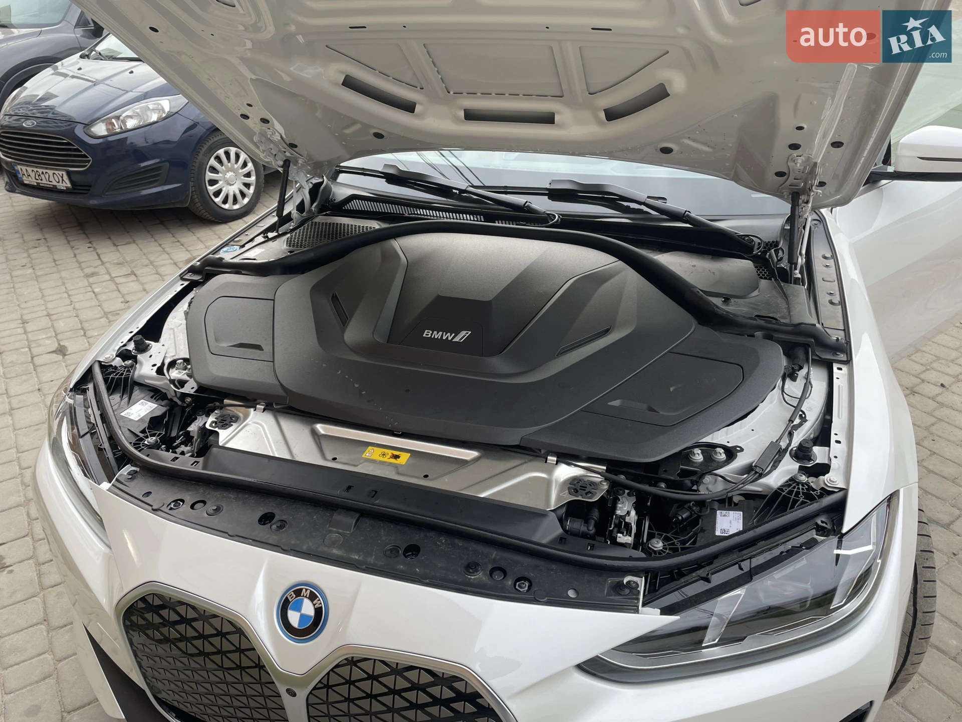 2025 BMW i4 - мініатюра 11
