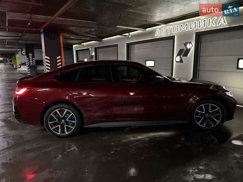 Купе BMW i4 2022 в Львове
