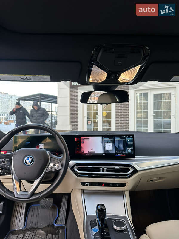 Купе BMW i4 2022 в Киеве