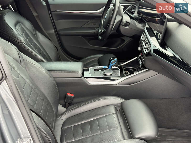 Купе BMW i4 2022 в Самборе