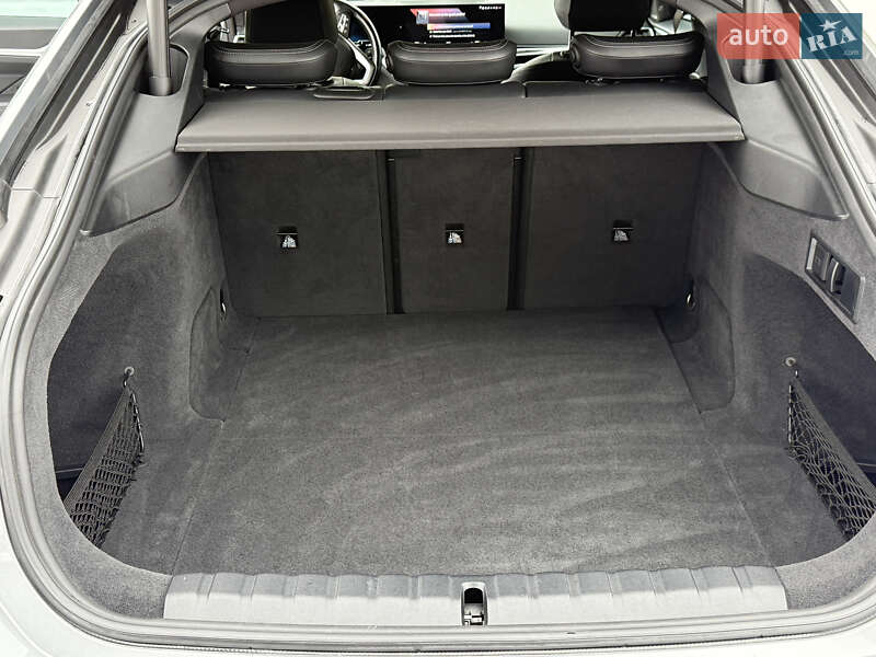 Купе BMW i4 2022 в Самборе