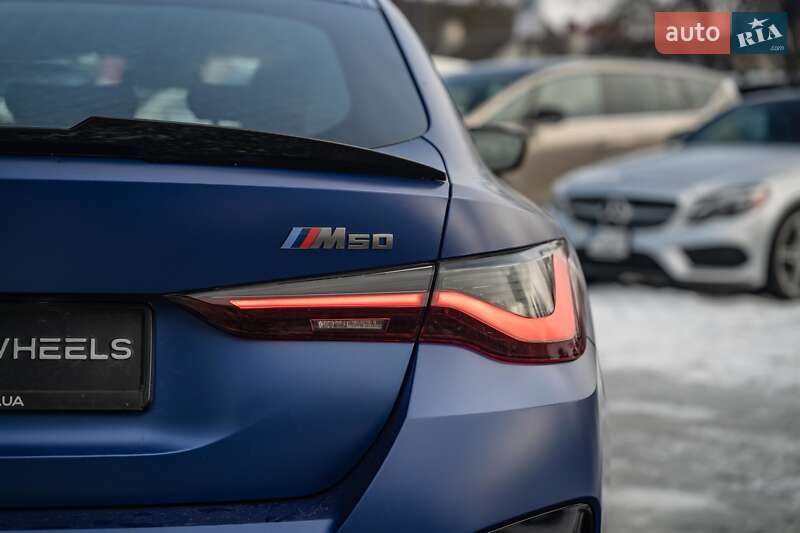 Купе BMW i4 2022 в Черновцах