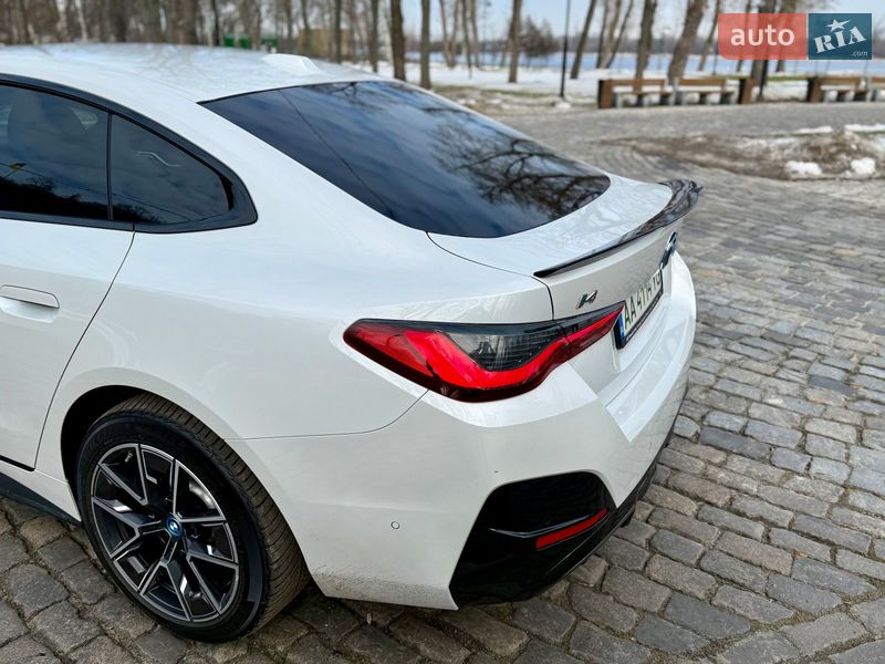 Купе BMW i4 2024 в Києві