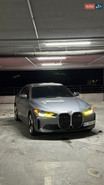 Купе BMW i4 2024 в Львове