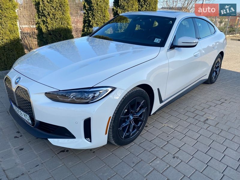 Купе BMW i4 2024 в Самборе
