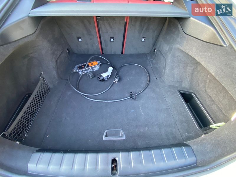 Купе BMW i4 2024 в Самборе