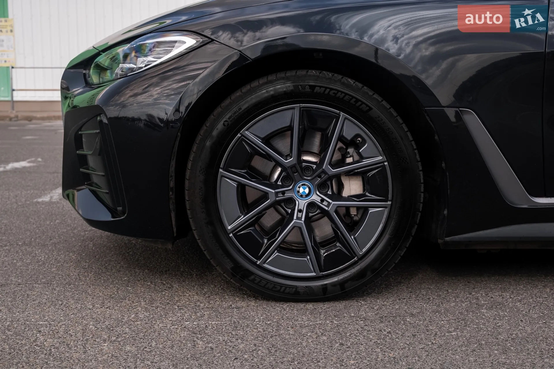 2023 BMW i4 - мініатюра 23