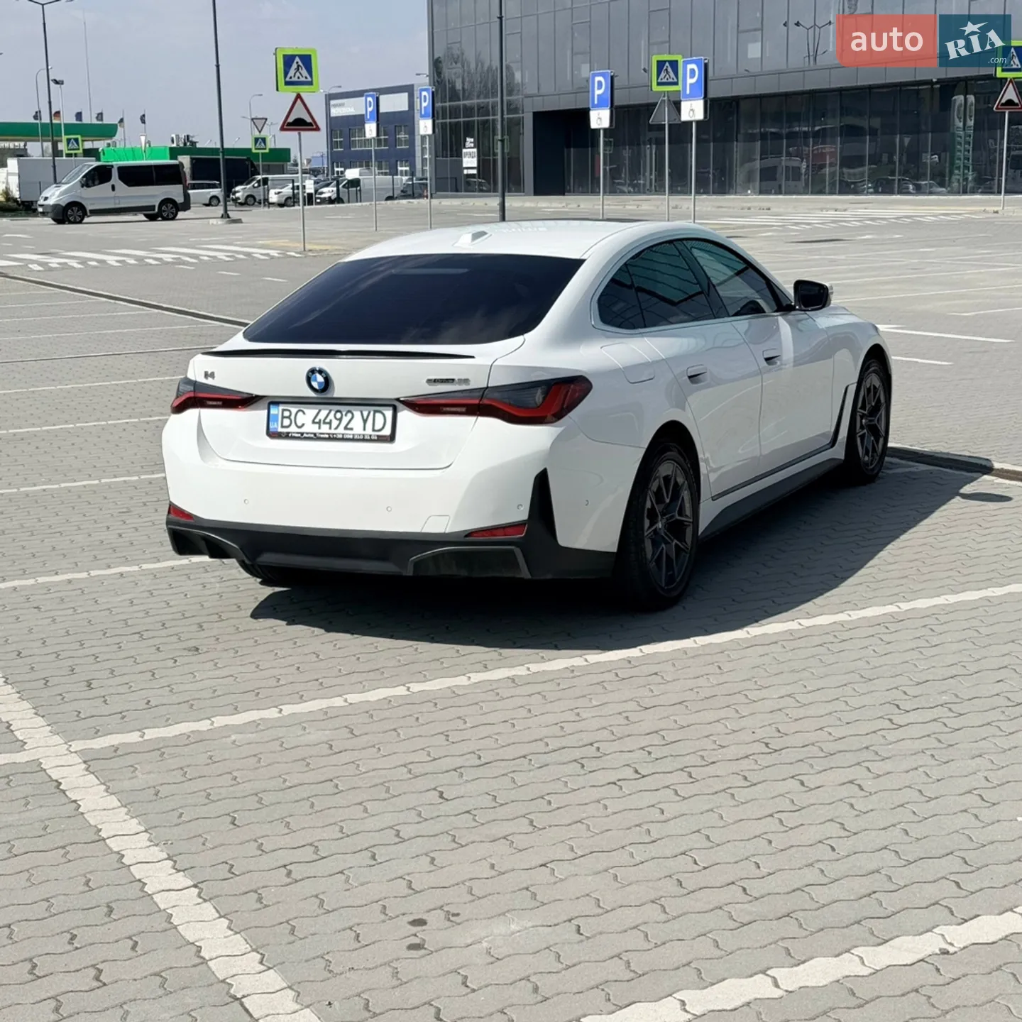 2024 BMW i4 - мініатюра 16