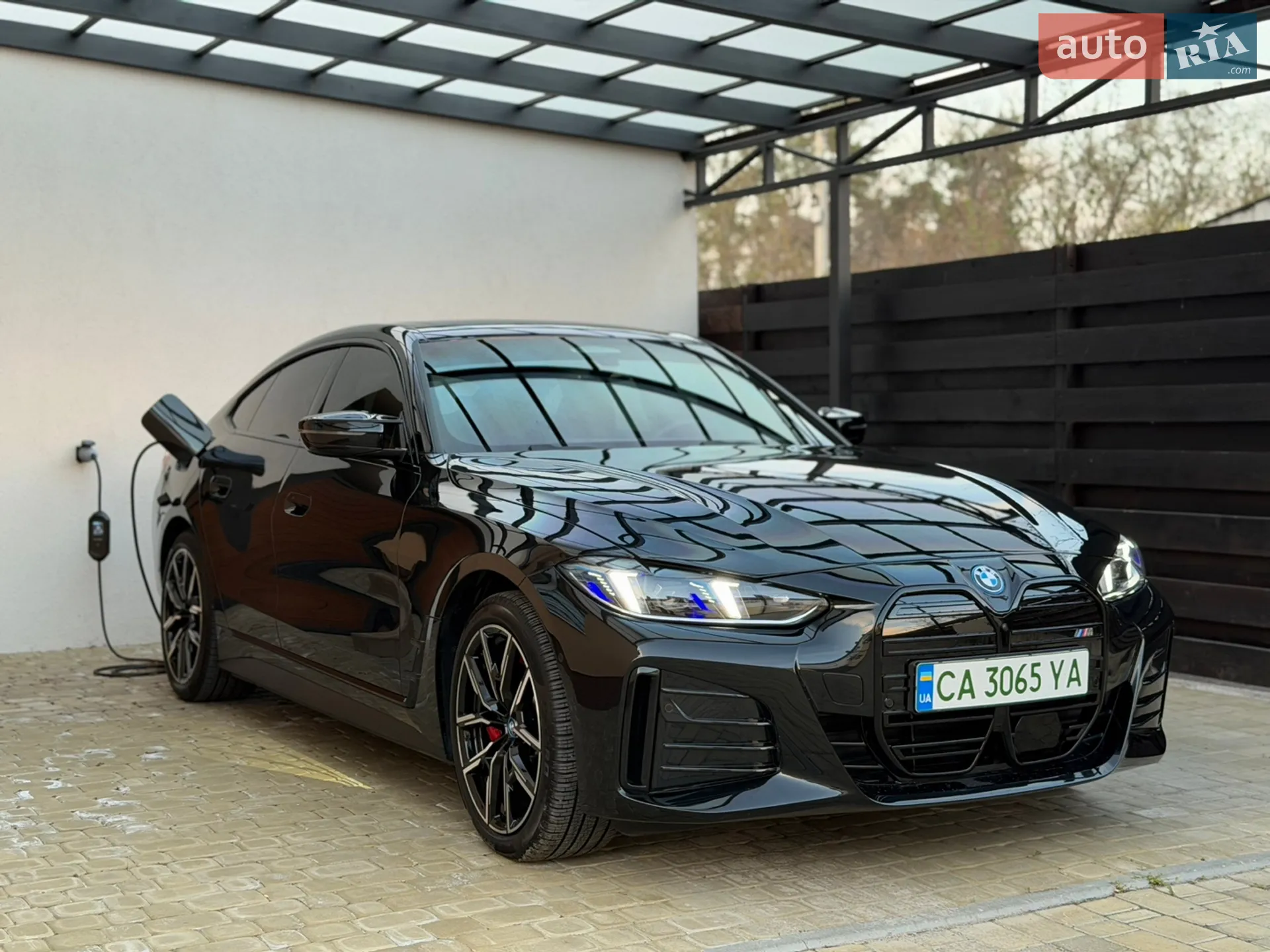 2024 BMW i4 - фото 1