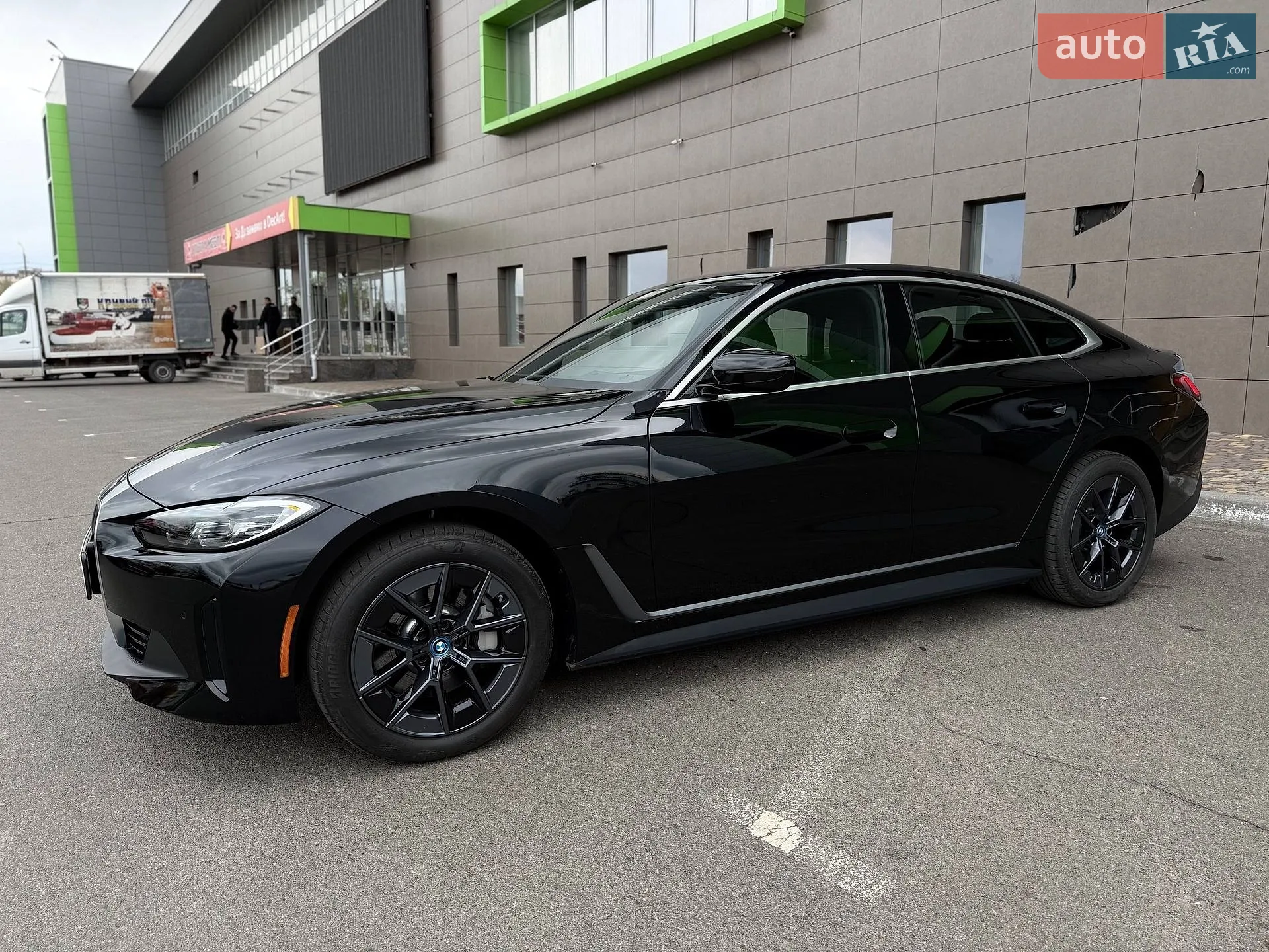 2023 BMW i4 - мініатюра 21