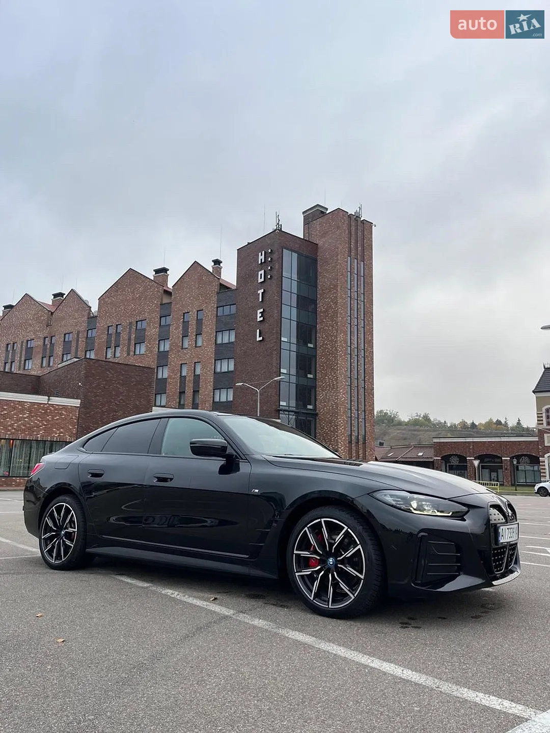 2024 BMW i4 - фото 1