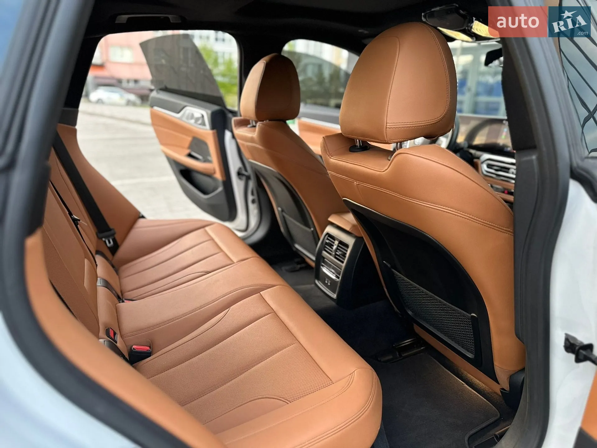 2022 BMW i4 - мініатюра 26