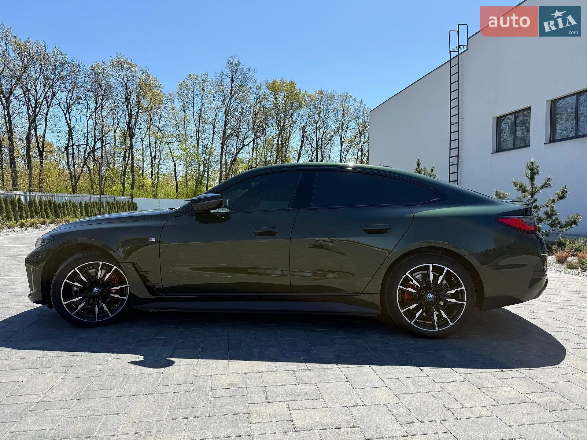 2023 BMW i4 - мініатюра 7
