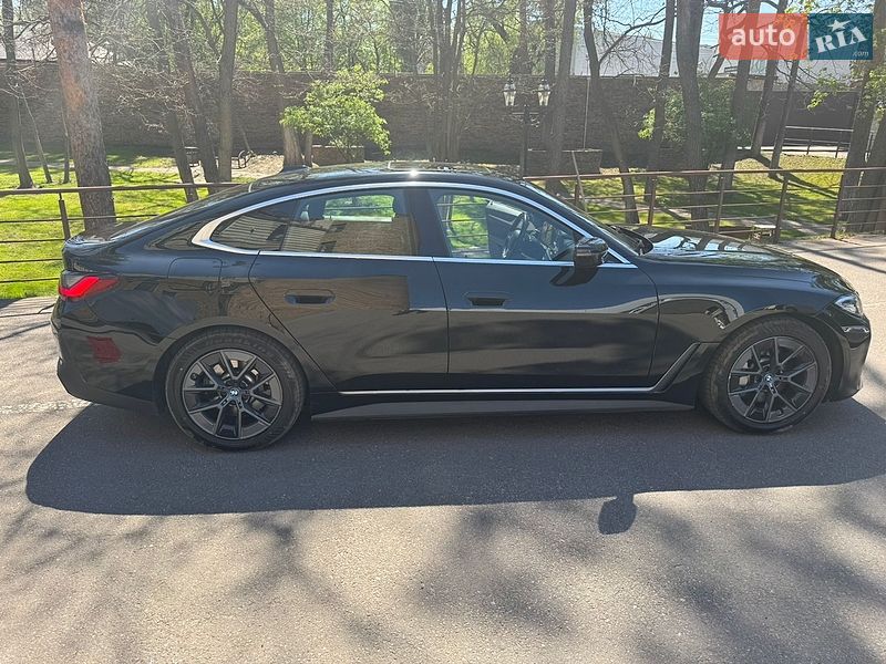 Купе BMW i4 2022 в Киеве