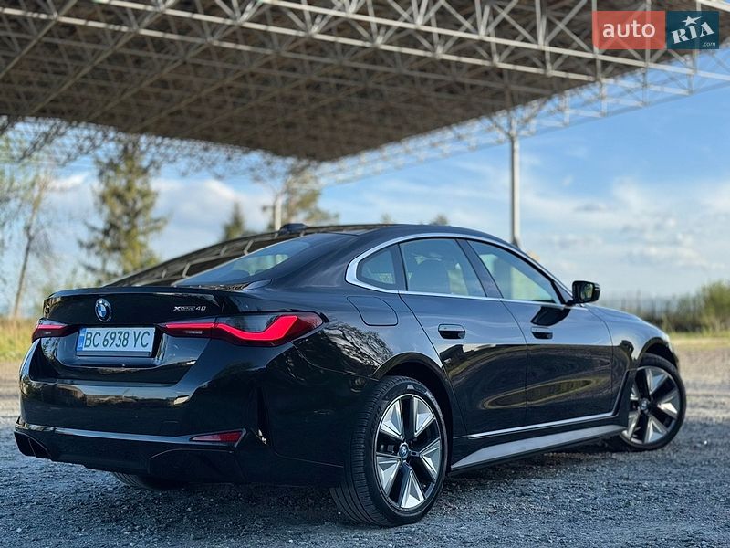 Купе BMW i4 2024 в Самборе