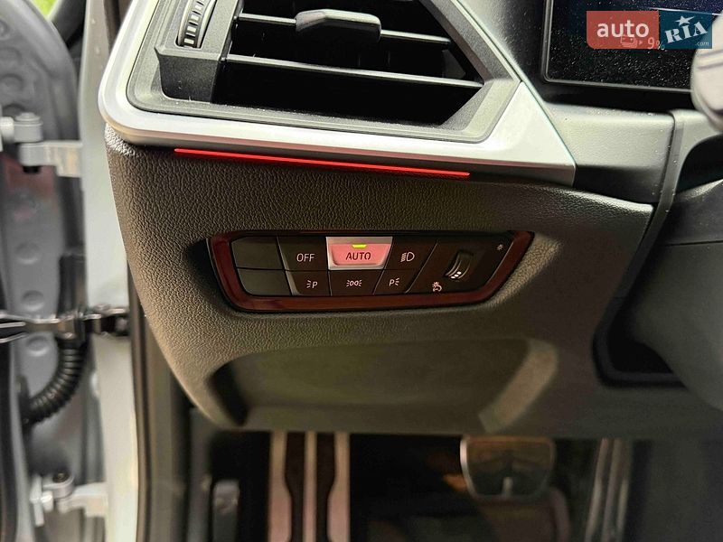 Купе BMW i4 2023 в Львове
