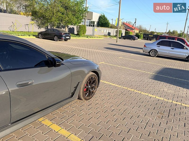 Купе BMW i4 2022 в Полтаве