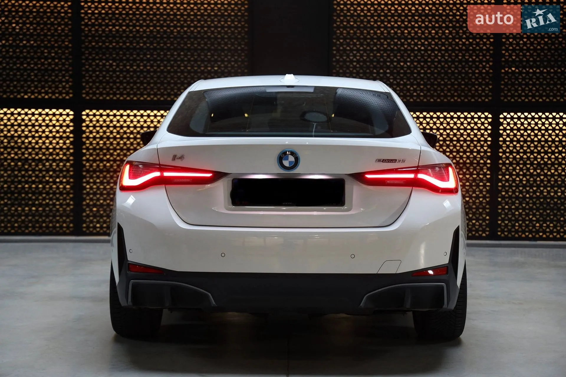 2023 BMW i4 - мініатюра 7