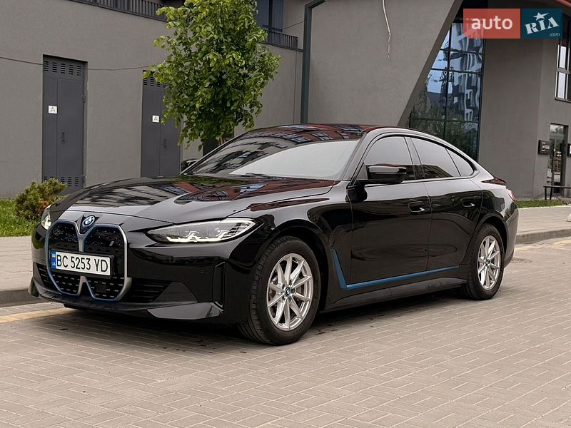 BMW i4 2023