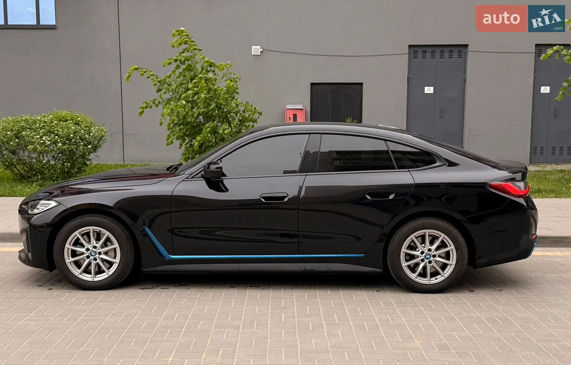 2023 BMW i4 - мініатюра 2