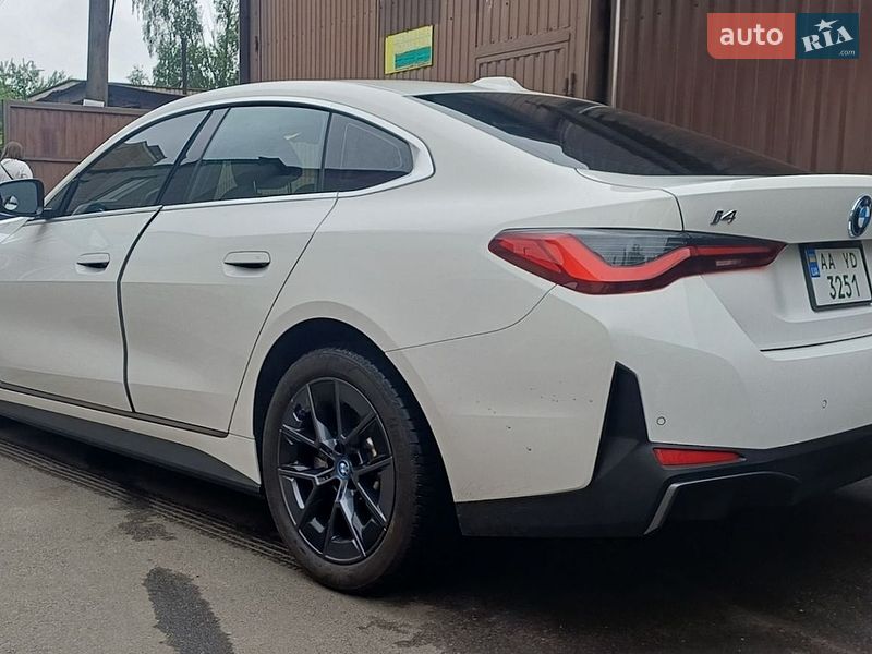 Купе BMW i4 2023 в Киеве
