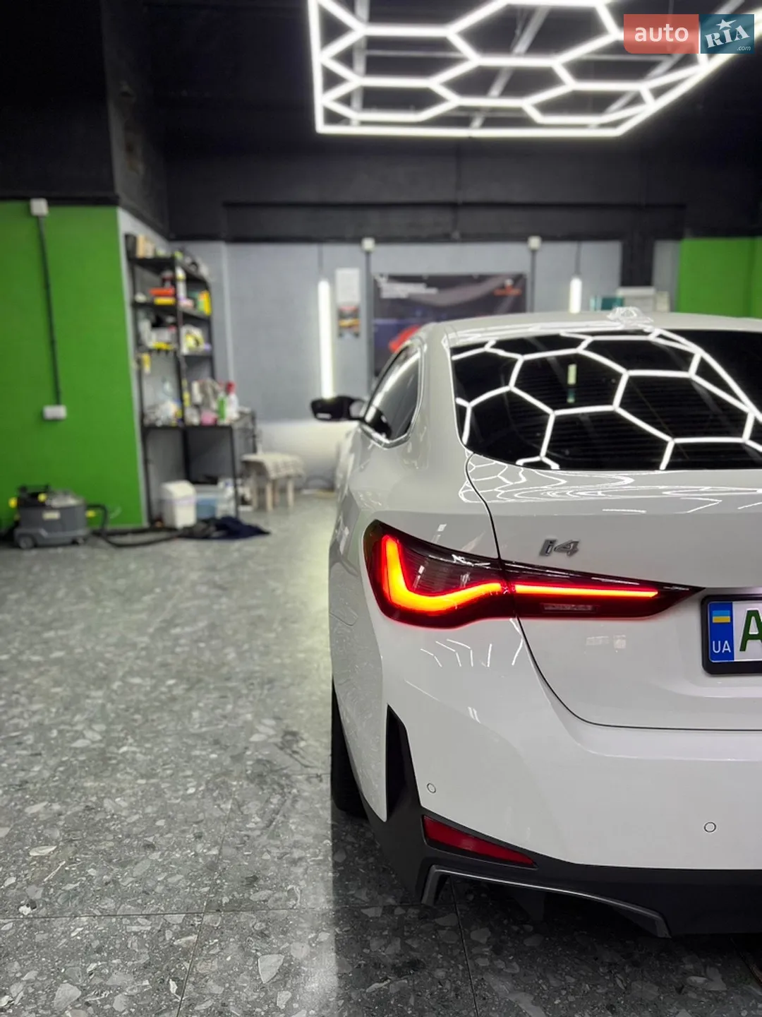 2023 BMW i4 - мініатюра 17