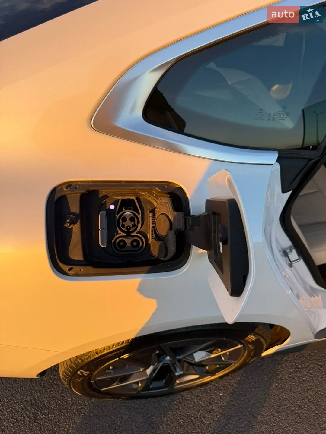 2022 BMW i4 - мініатюра 37