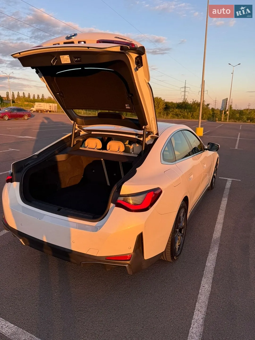 2022 BMW i4 - мініатюра 81