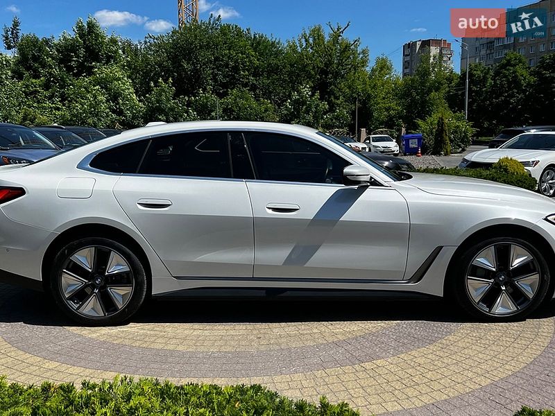 Купе BMW i4 2023 в Львові
