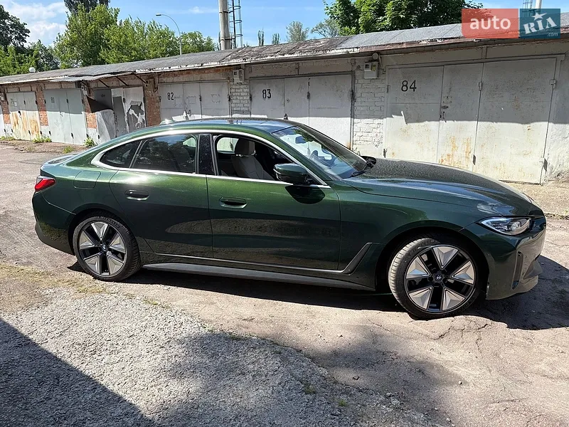 BMW i4