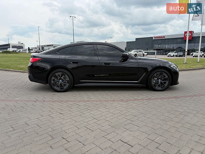 Купе BMW i4 2023 в Львове