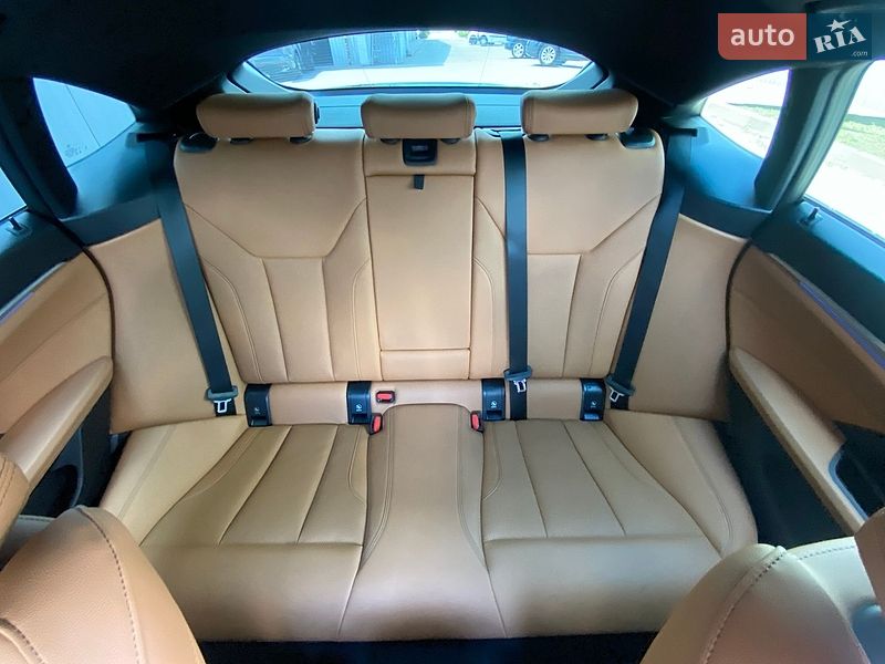 Купе BMW i4 2023 в Львове