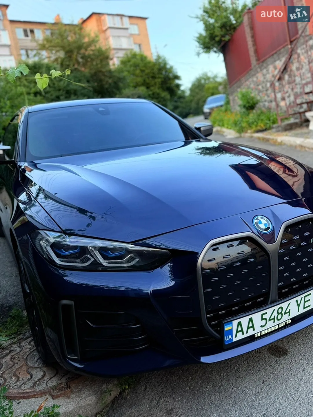 2022 BMW i4 - фото 1