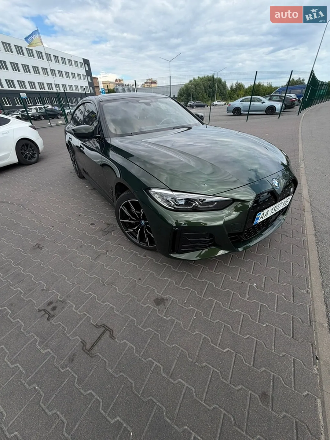 BMW i4 2023 VIN WBY73AW06RFS32808 фото оголошення 2 з 16
