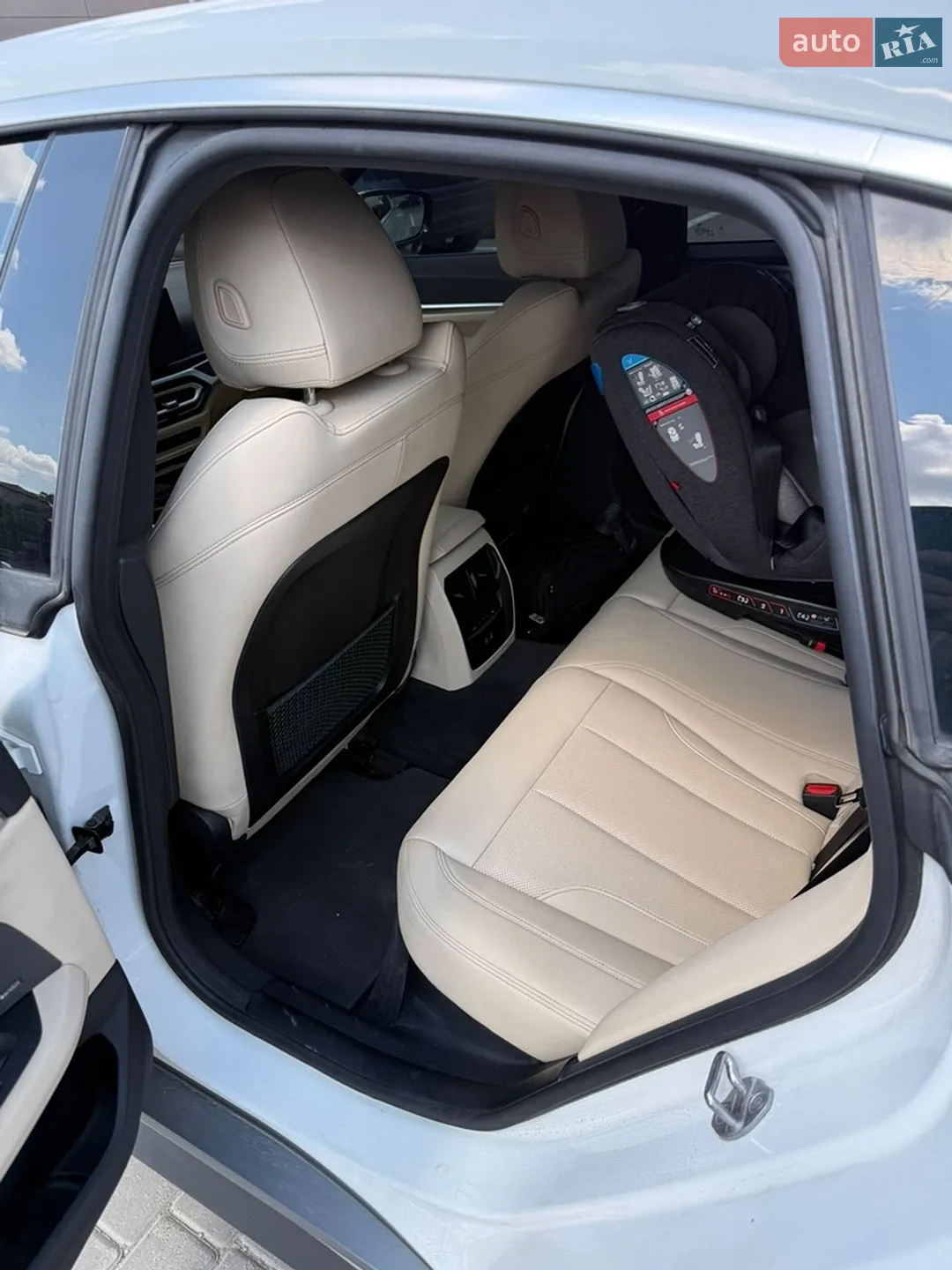 2023 BMW i4 - мініатюра 10